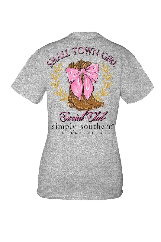 Simply Southern Plus Size Small Town Girl T-Shirt for Women in Heather Grey | EXT-SS-SMALLTOWN-HTHRGRY