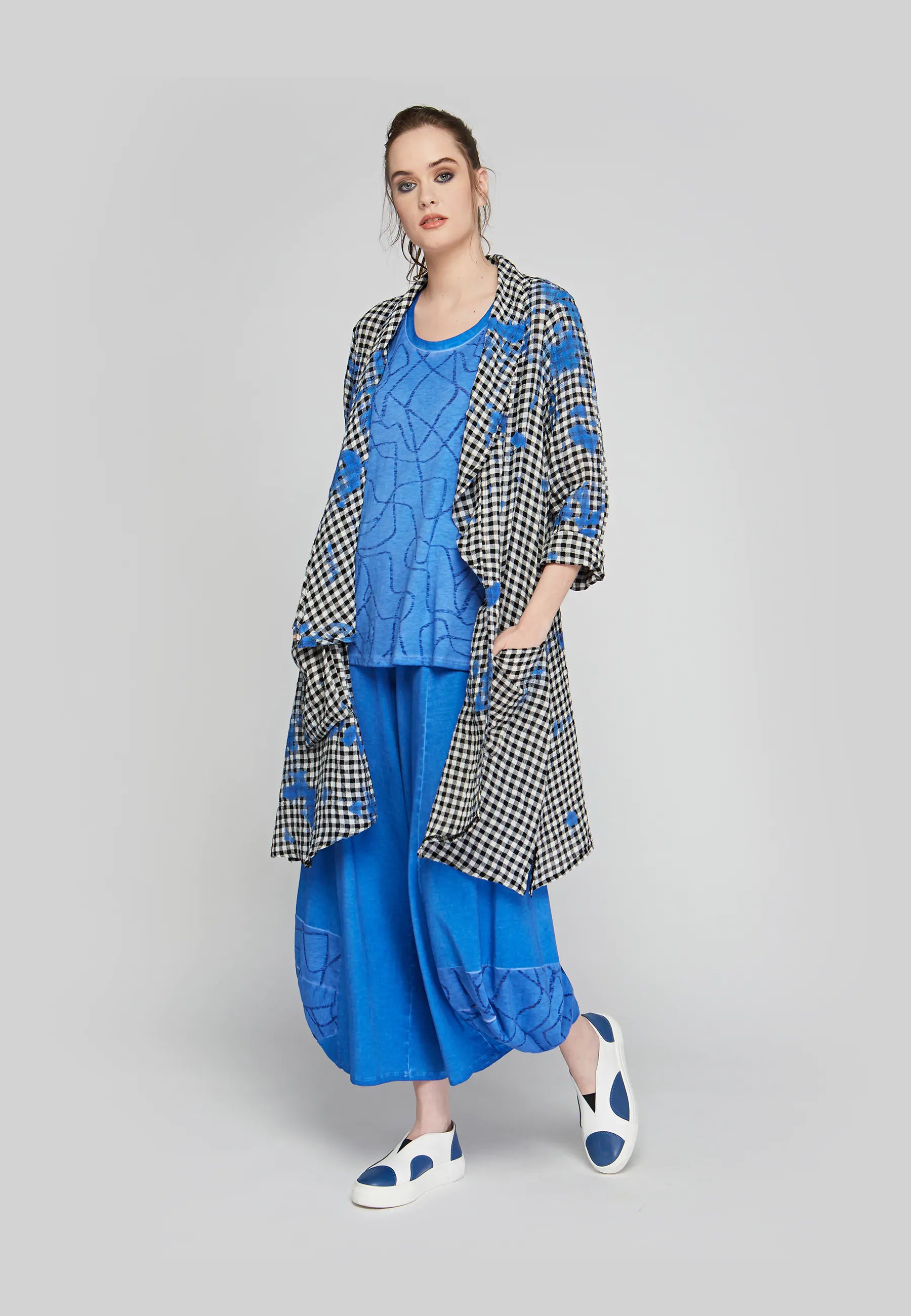 JAX Mid-length, checkered gauze linen duster